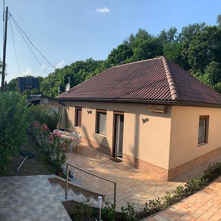 House Carlo Ponty Apartment Tass Exterior photo